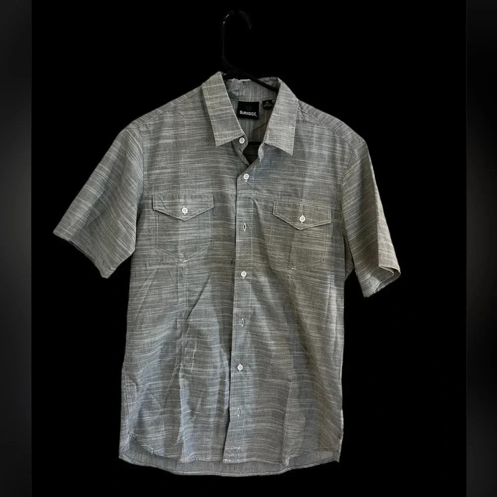 Burnside Medium Button down gray men’s shirt